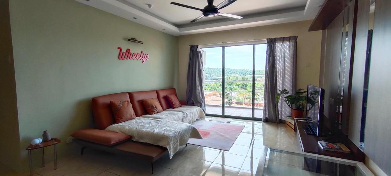 Gold Coast International Resort Kampong Bukit Beruang Esterno foto